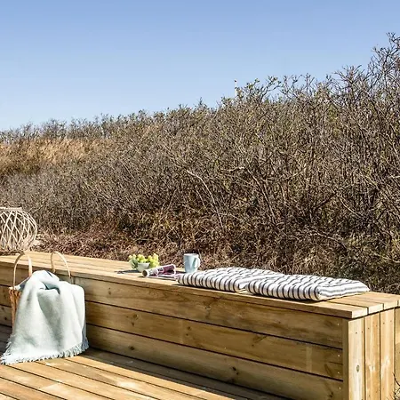 別荘 3 Bedroom Cozy In