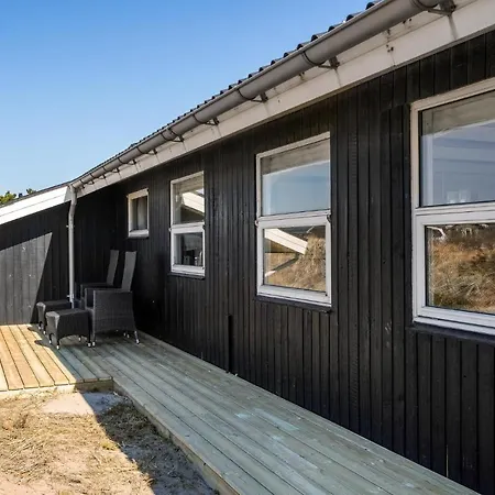 3 Bedroom Cozy In 別荘 リンケビング
